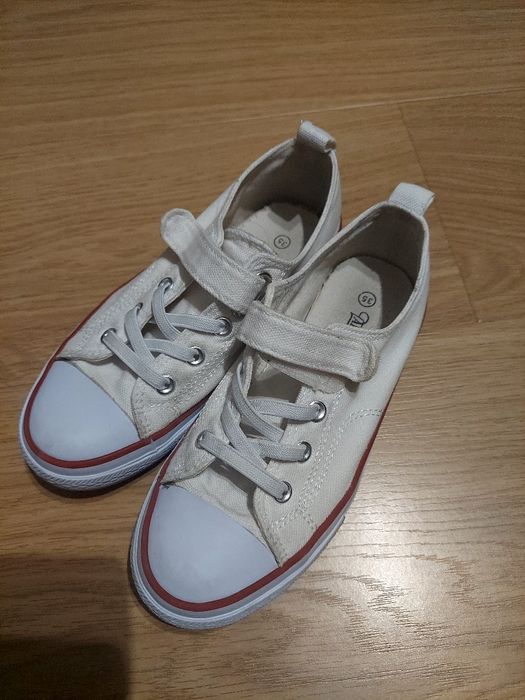 Trampki dla dziewczynki