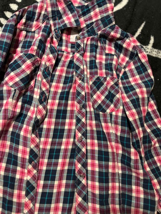 Жіноча сорочка в клітинку