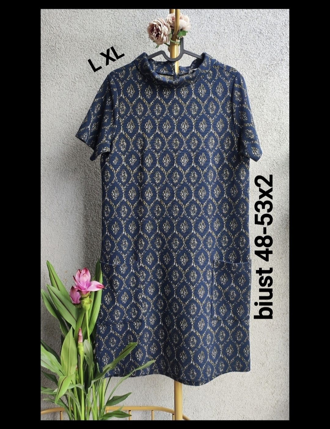 Sukienka biust 48x2 vintage na lata 60 wzór trapezowa M L Twiggy
