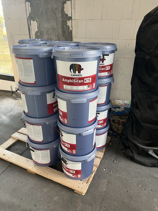 Materialy elewacyjne styropian swisspor grafit 20 tynk Caparol bialy