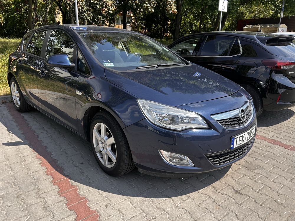 Opel Astra J 2010 1.4