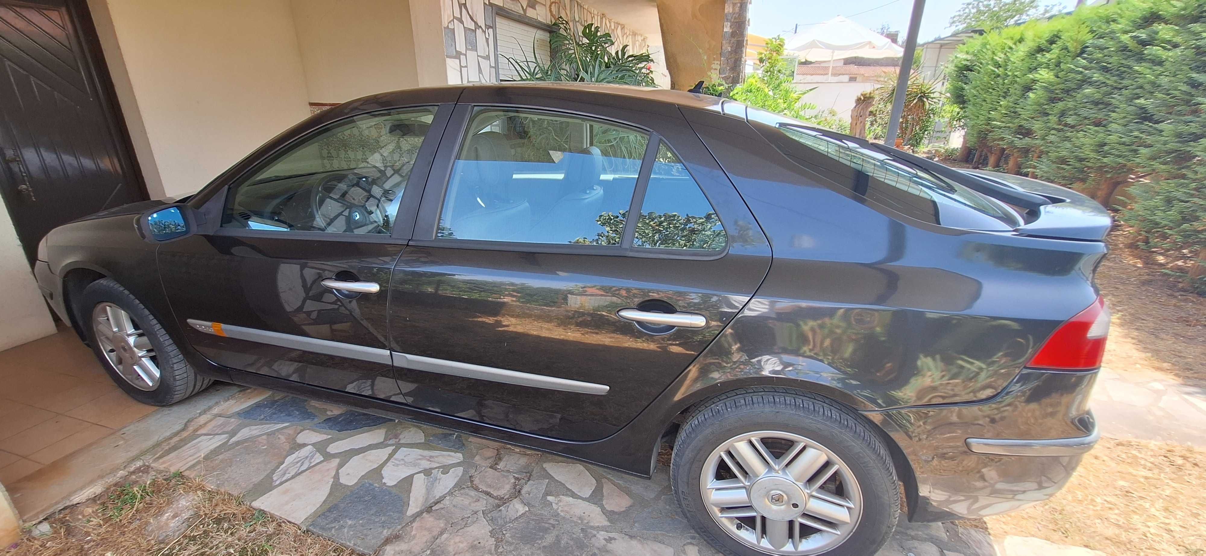 Renault Laguna 2.2 dci initiale