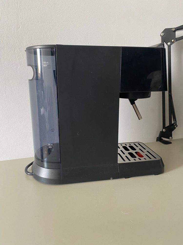 Ekspres Ciśnieniowy Beko CaffeExperto CEP5302B