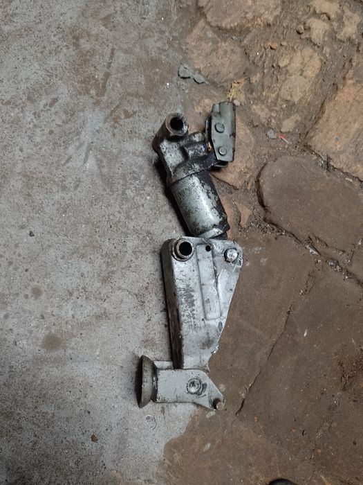 Гідравлічний домкрат.