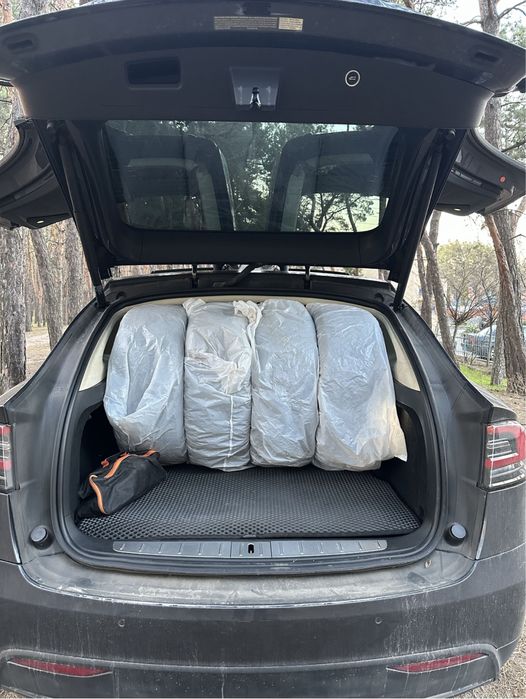 Продам Tesla Model X 90D Самая полная комплектация ! 7 мест