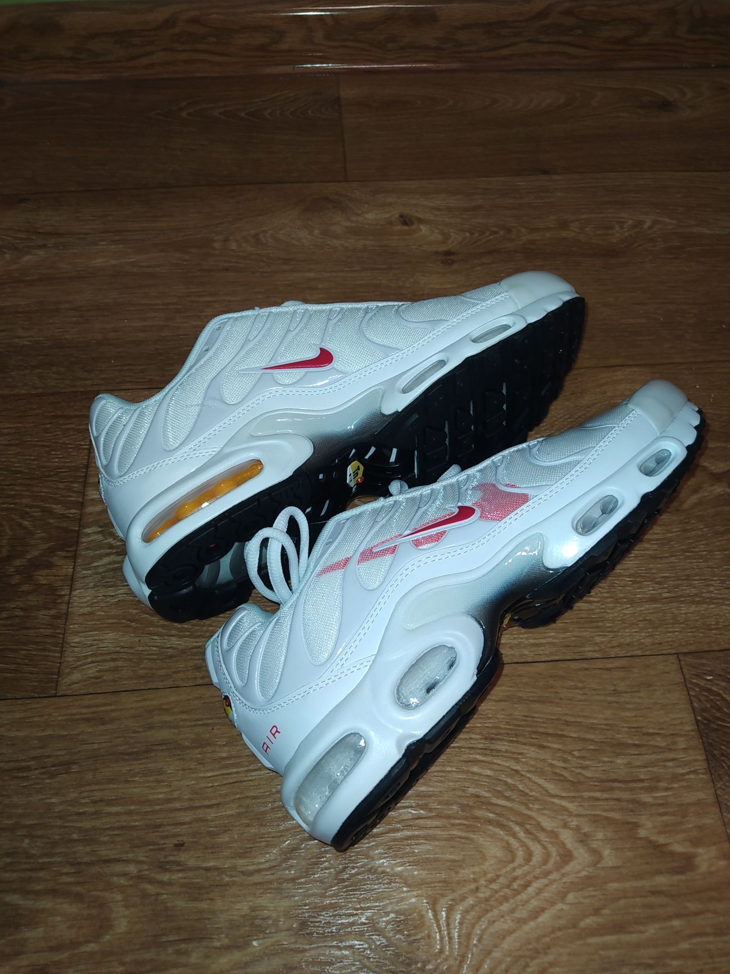 Новые оригинальные кроссовки Nike Air Max TN Plus