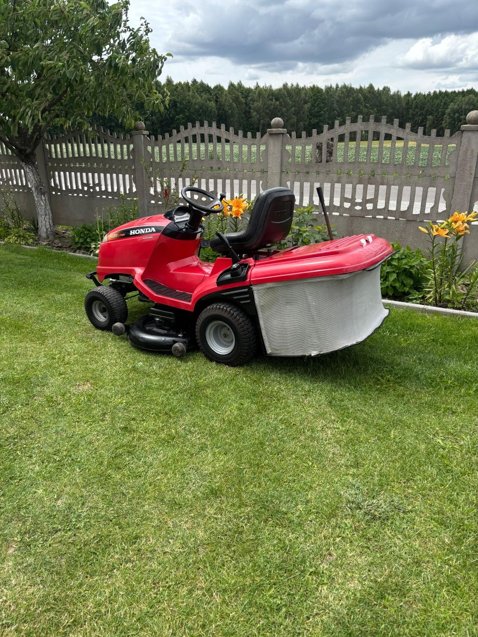 Kosiarka traktorek Honda 2620 Hydro 20 KM V2 120cm
