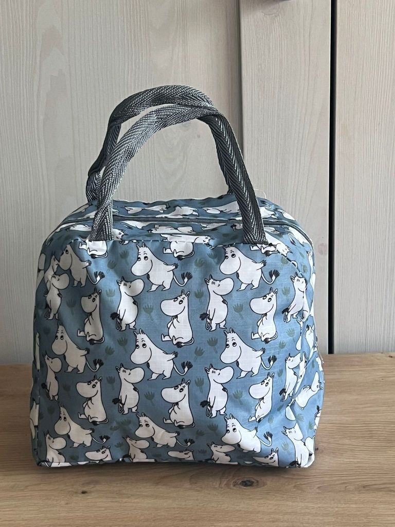 Torba termiczna Moominki – styl i funkcjonalność w jednym!