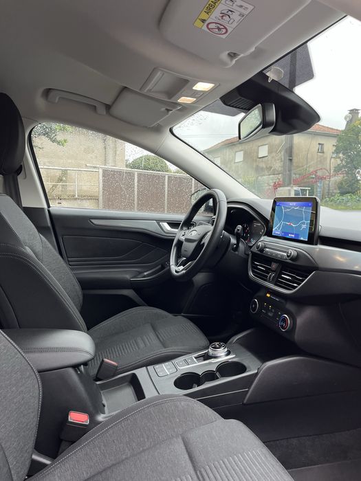 Ford Focus 1.5 TDCI EcoBlue Active AUT- Ano 2020