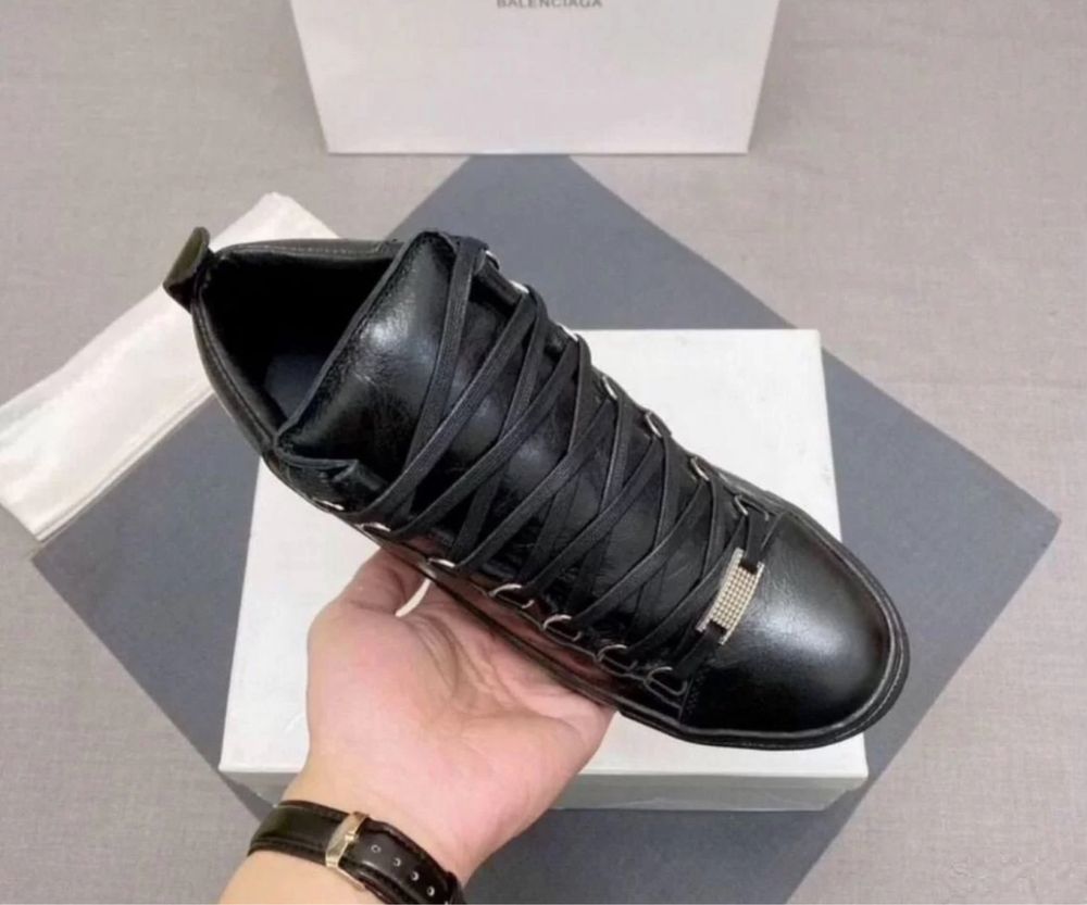 Balenciaga arena | баленсиага арены