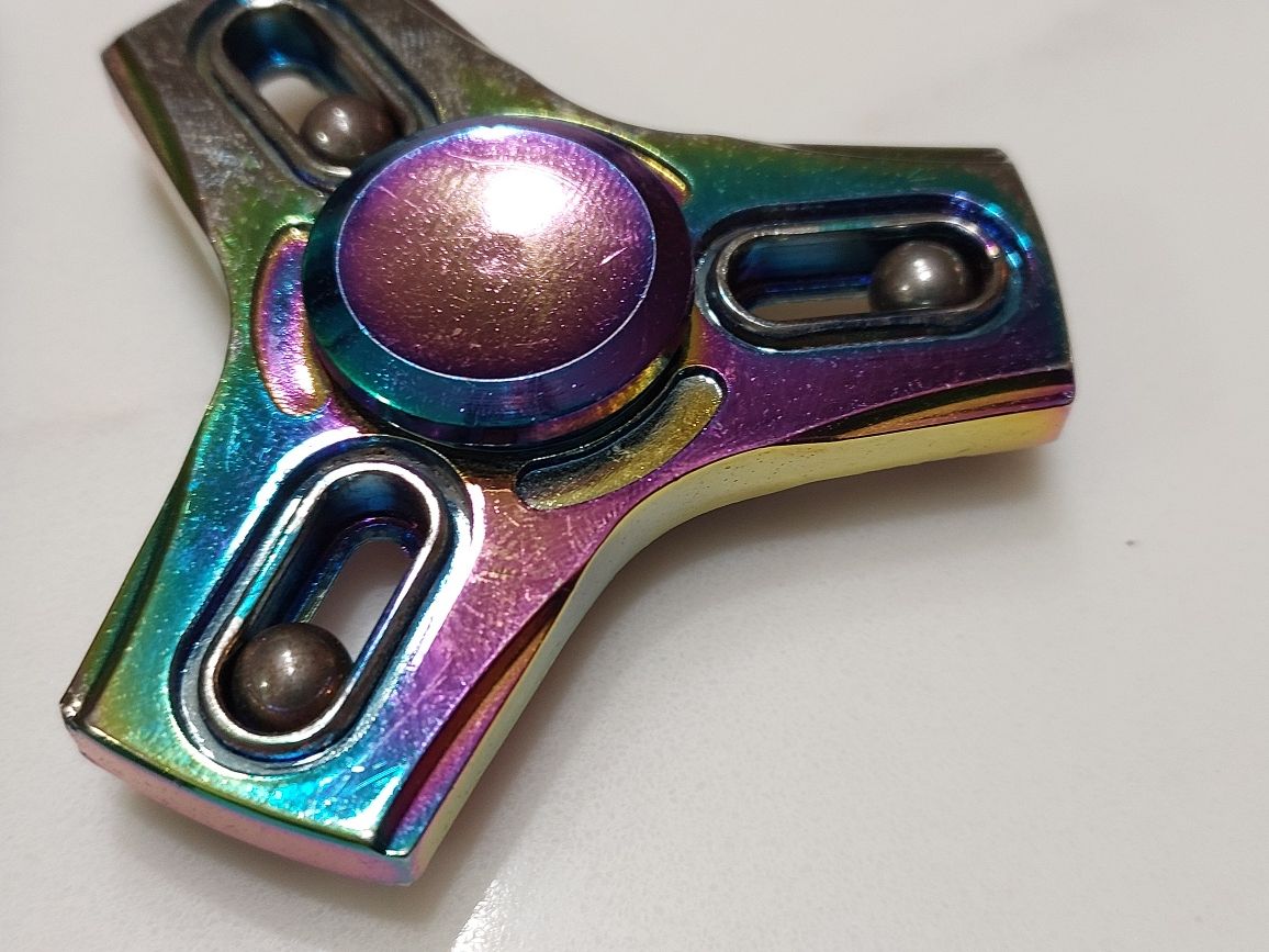 Oryginalny Spiner metalowy tęczowy metaliczny kameleon