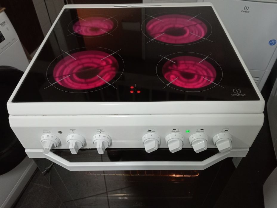 Fogão Vitrocerâmico Indesit