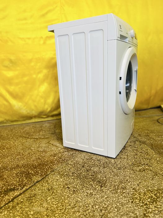 Стиральная машина Electrolux EWS1064EDW,6kg,Class A+