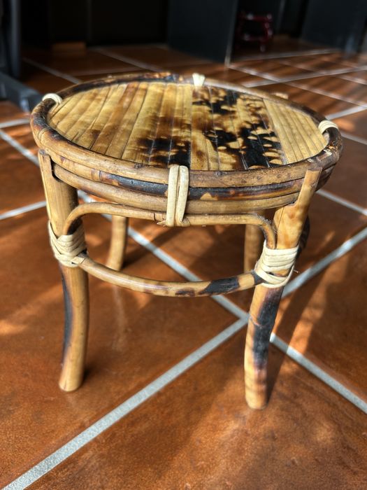 Suporte bambu para vasos