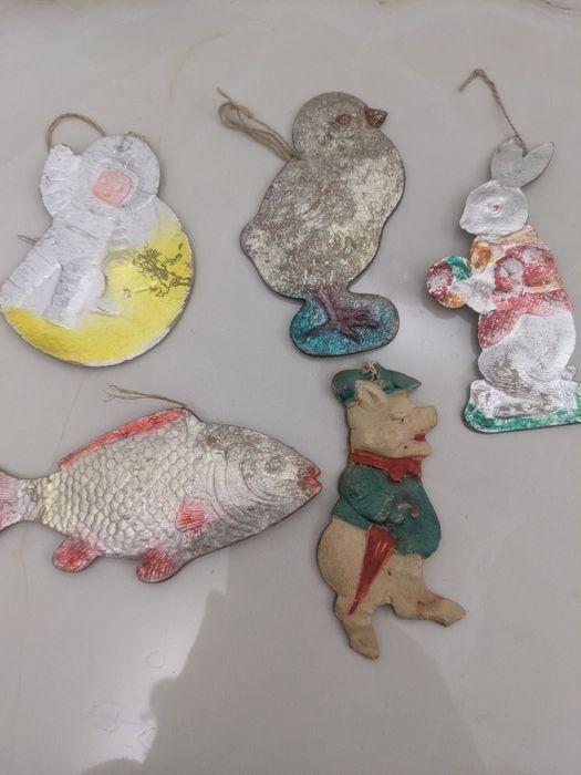 Набор винтажных новогодних игрушек из картона, 5 предметов