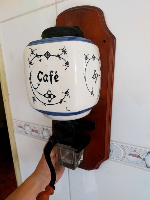 Moedor de café de parede decorativo e funcional