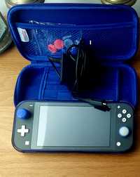 Nitendo Switch Lite + Bolsa de Transporte + Kit Protecção