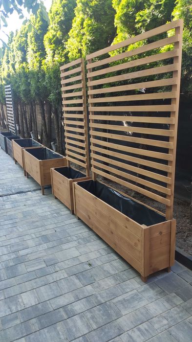 Solidne donice doniczki pergole. Zabudowa ogrodu tarasu