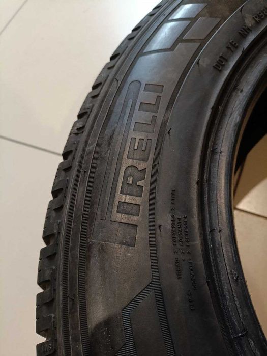 Шина (одна) б/у 215/65R16C 109/107R Pirelli Carrier Winter