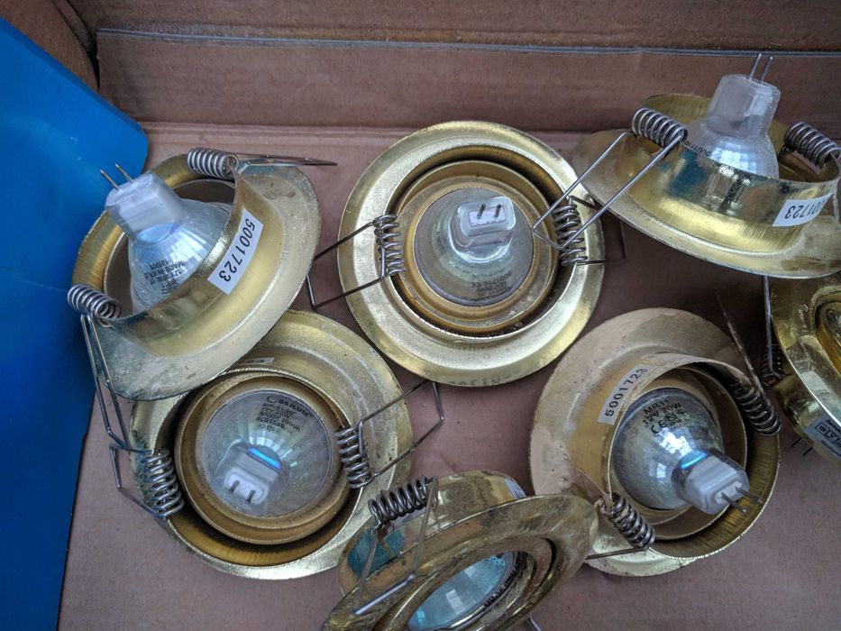 Точечные галогеновые светильники (корпуса врезные) . Б/У