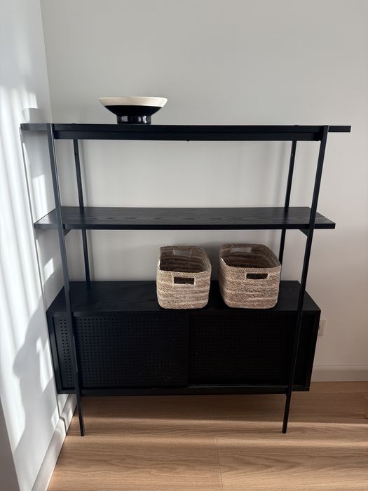 Szafka westwing regal z przesuwanymi drzwiami angus