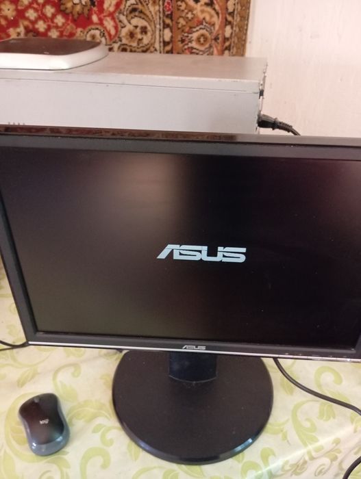 Монітор Asus VW195D 19
