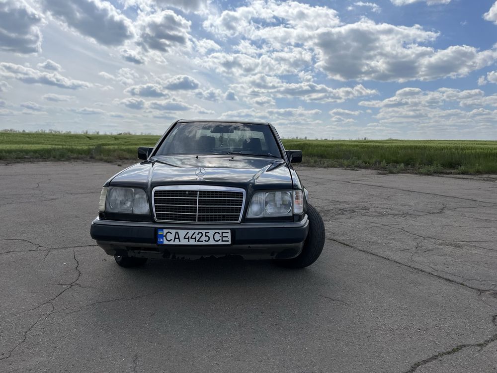 Mersedes - benz 300e