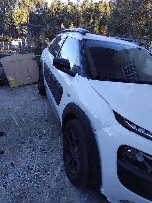 vendo Citroen c4 cactus 1.2 vti 2018 nacional salvado