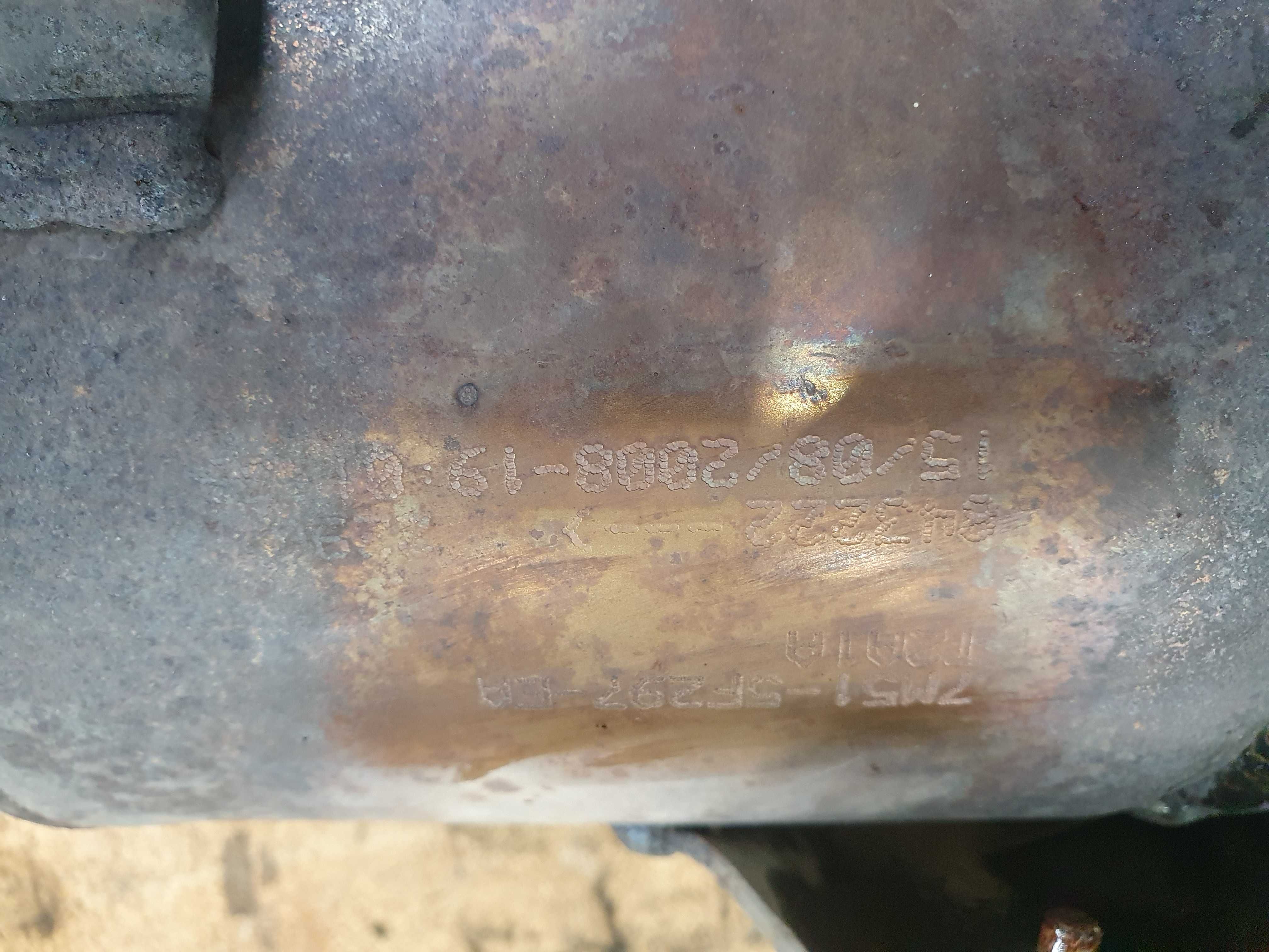 Kolektor wydechowy katalizator portki złącze Ford Focus mk2 1.4 16v