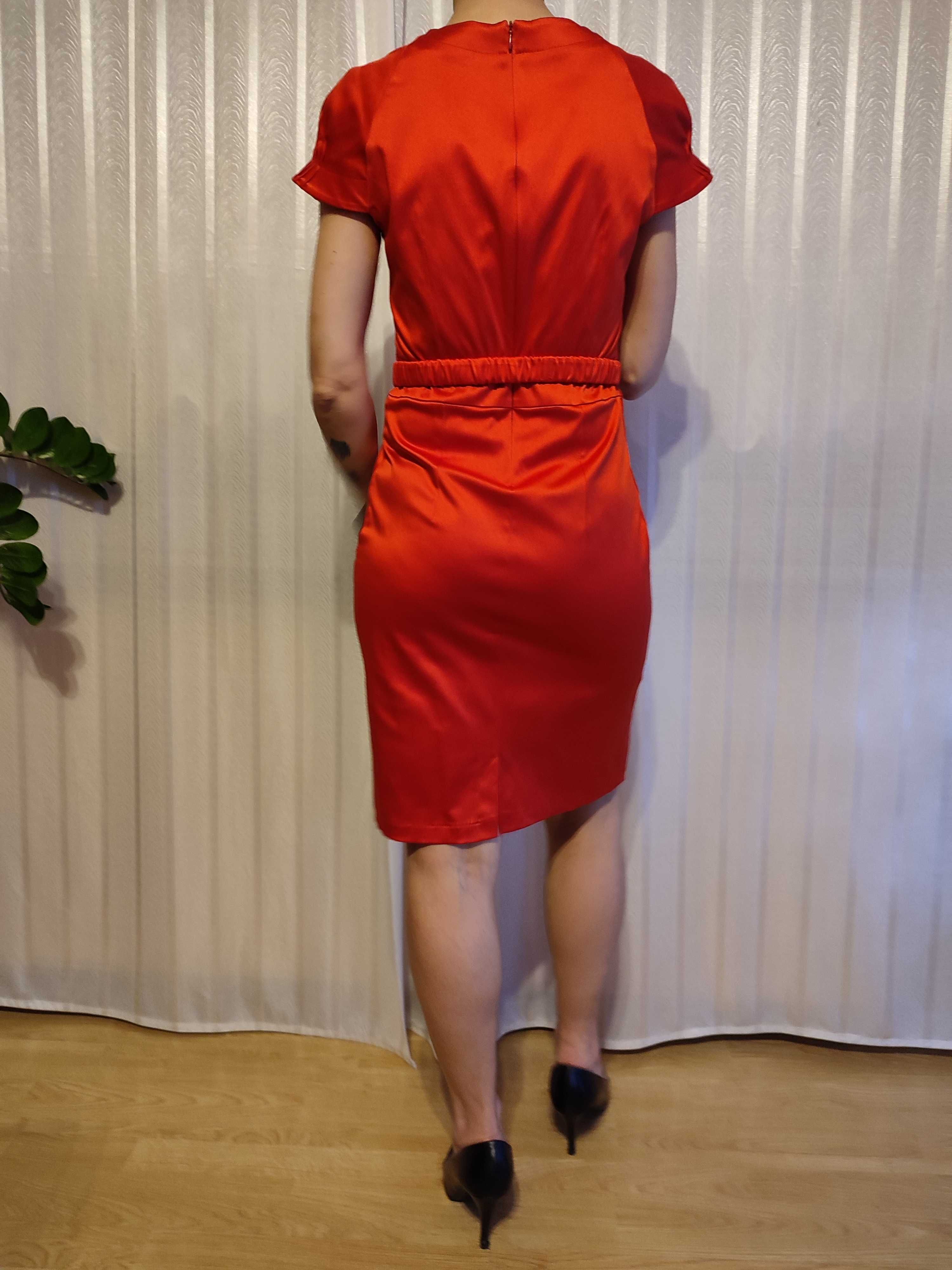 Lśniąca sukienka czerwona