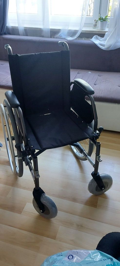 Sprzedam wózek inwalidzki