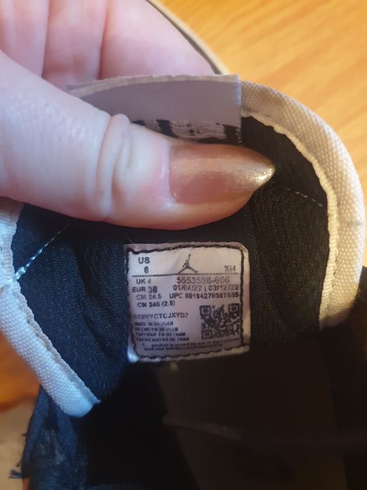 Кросівки Nike, футзалки FILA