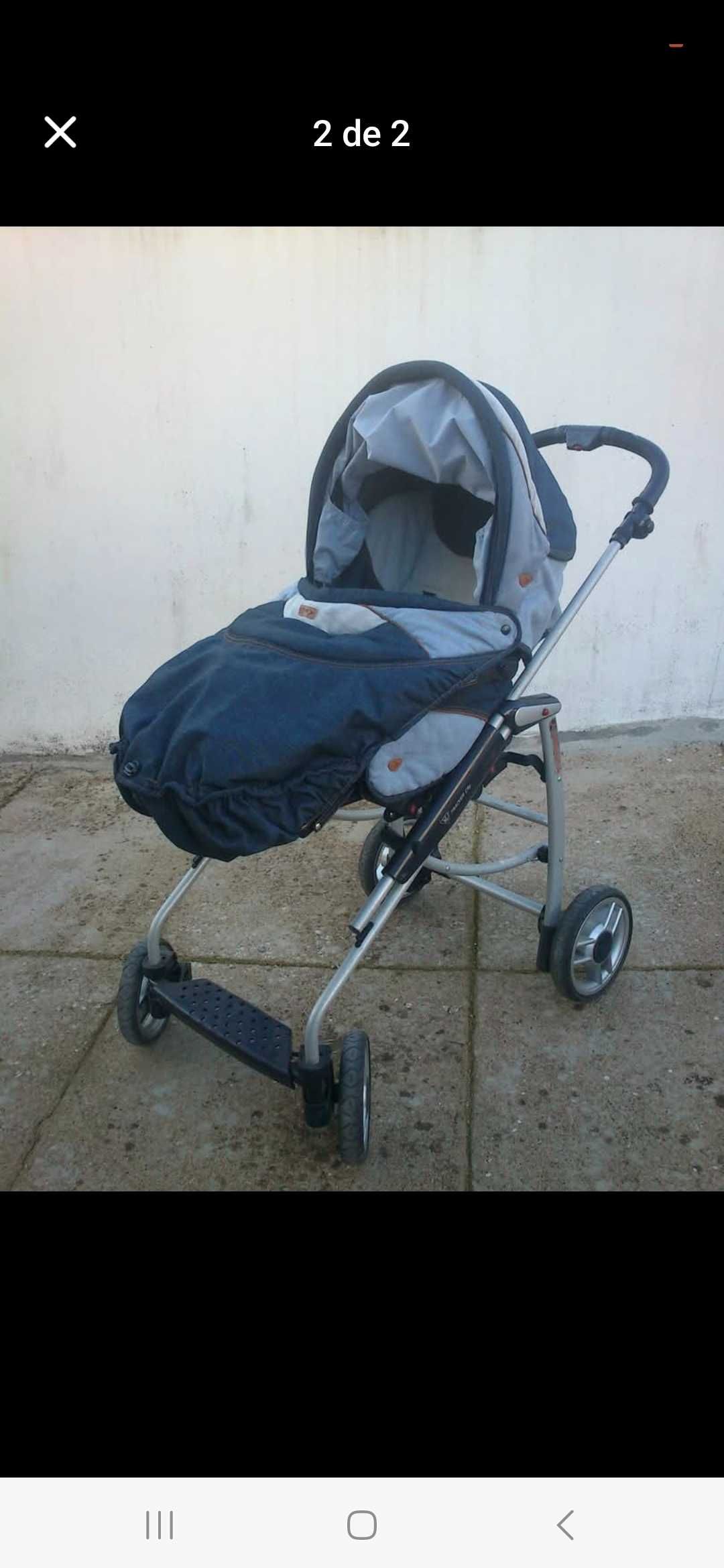 Carrinho de passeio de bebé