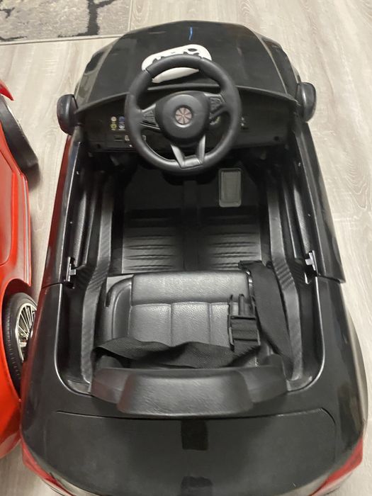 Sprzedam 2 autka elektryczne