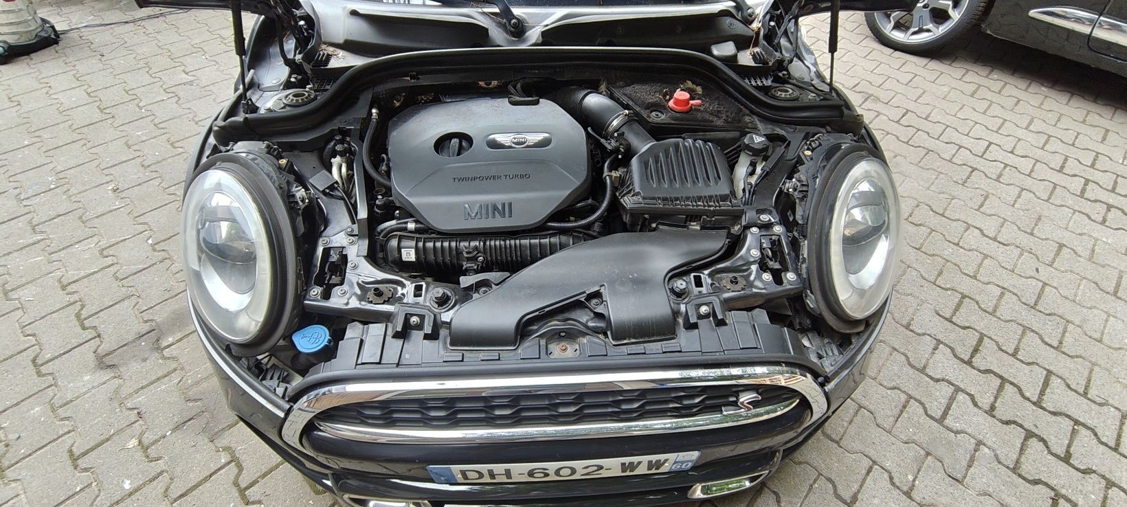 Mini Cooper S / F56 / 2014 / Panorama / 192 PS / Navi / Xenon