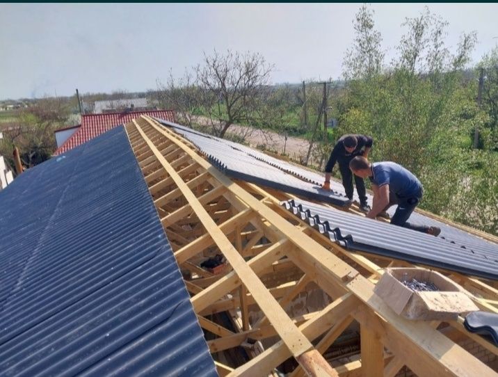 Ремонт Дахів криш балконів з гарантією фарбування дахів