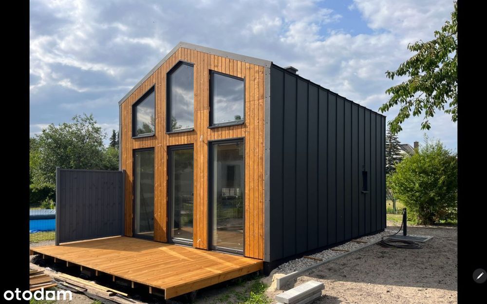 Przestronna działka na ROD z domkiem całorocznym