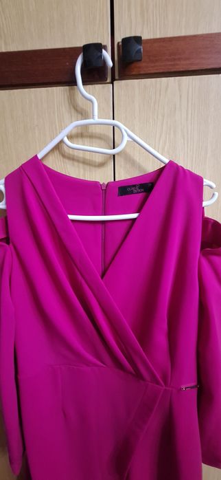 Ефектна сукня кольору фуксія
