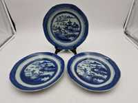 3 Pratos Porcelana china Azul e Branco Período Jiaking (Séc.XVIII)