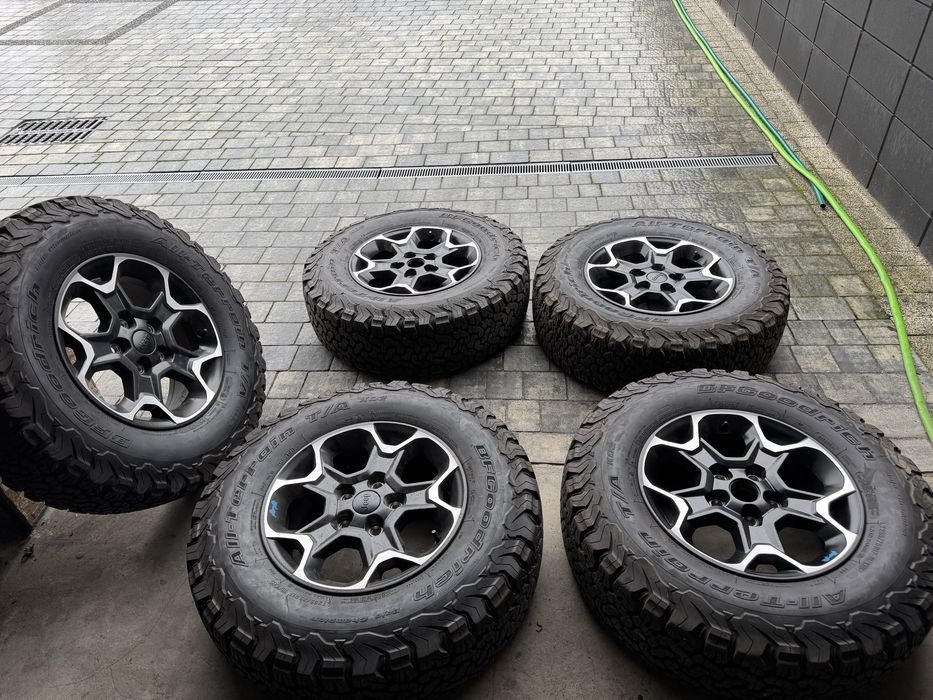 Kola Jeep Wrangler JK JL JKU 17 opony AT BF Goodrich!! Jak nowe!