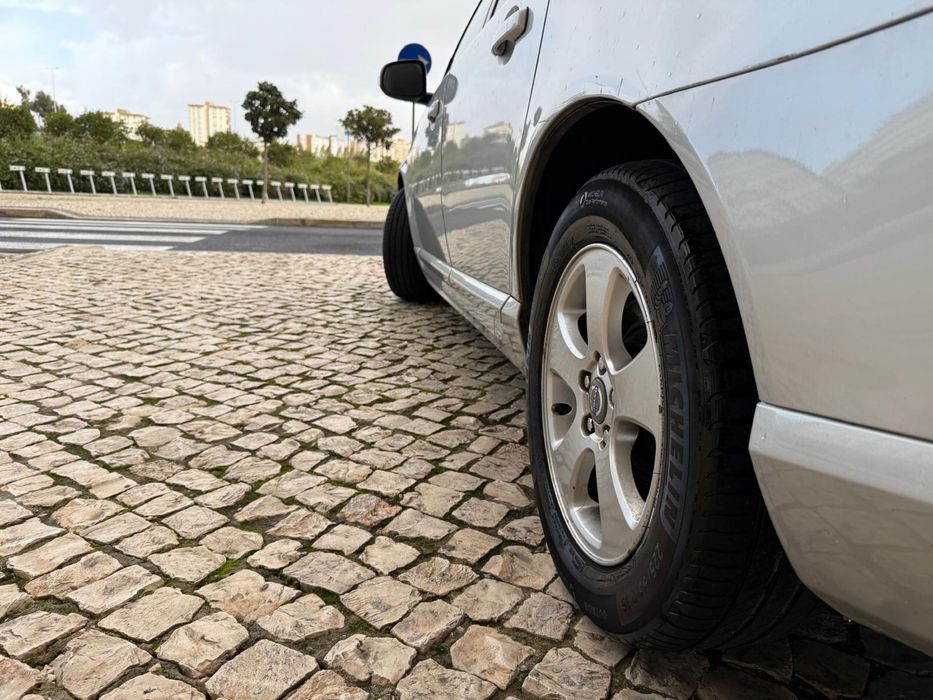 Volvo V70 2.4 D5 185cv •2009/11 •190.000km •Nacional •Manutenção Volvo