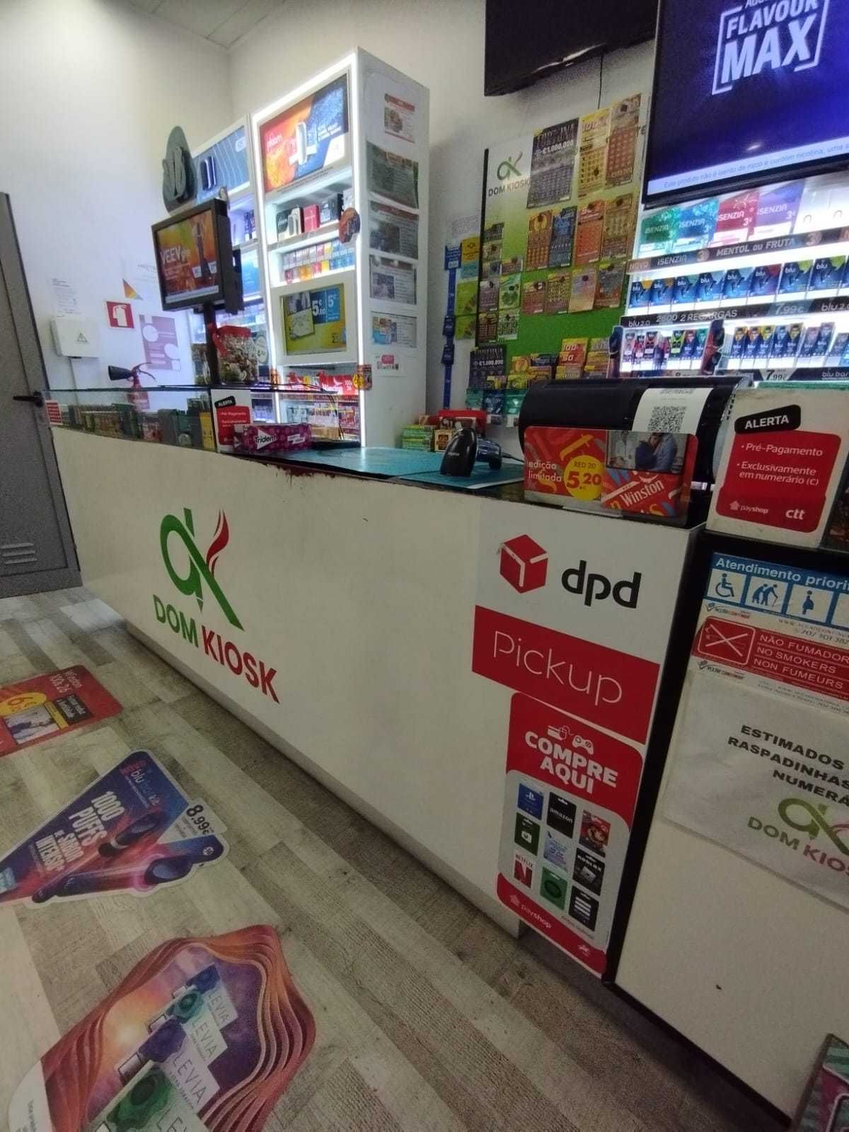 Vende-se balcão comercial