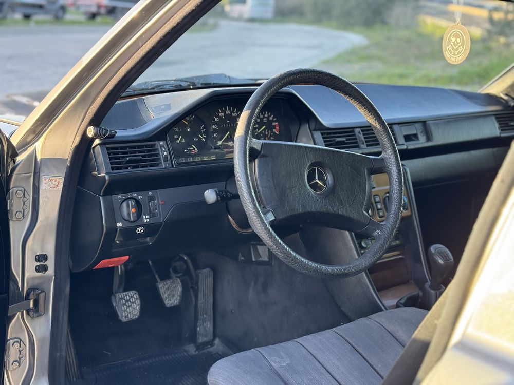 Mercedes w124 2.3E