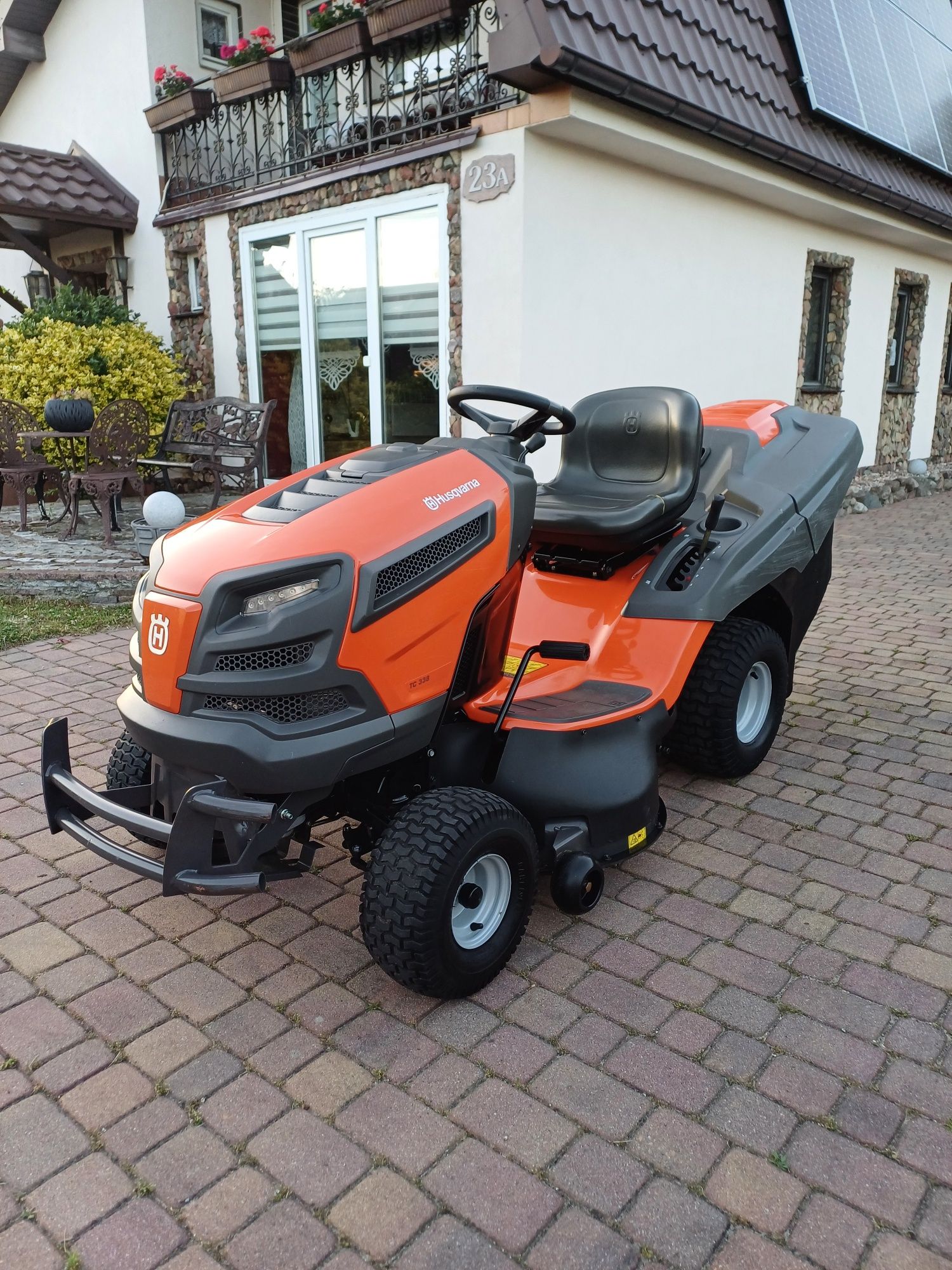 Traktorek kosiarka husqvarna tc 338 briggs stratton 22 hp