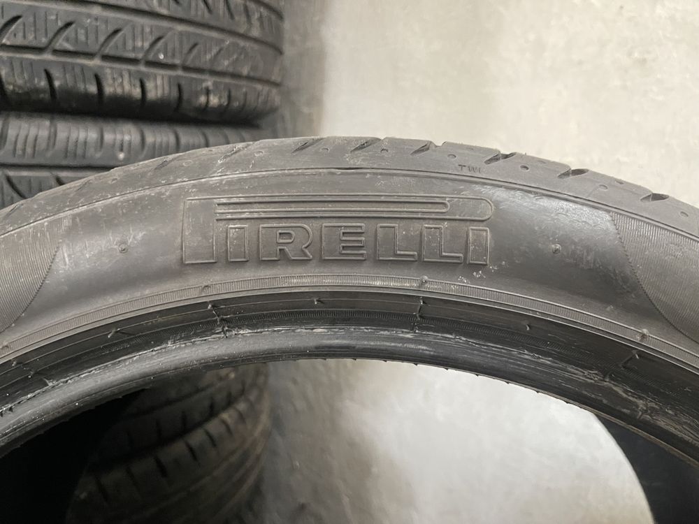4x Pirelli  295 35r21., 2018 5mm