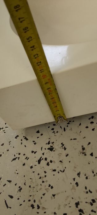 Łazienka --umywalka-Gratis lama,roleta zelazko całość 70 zł