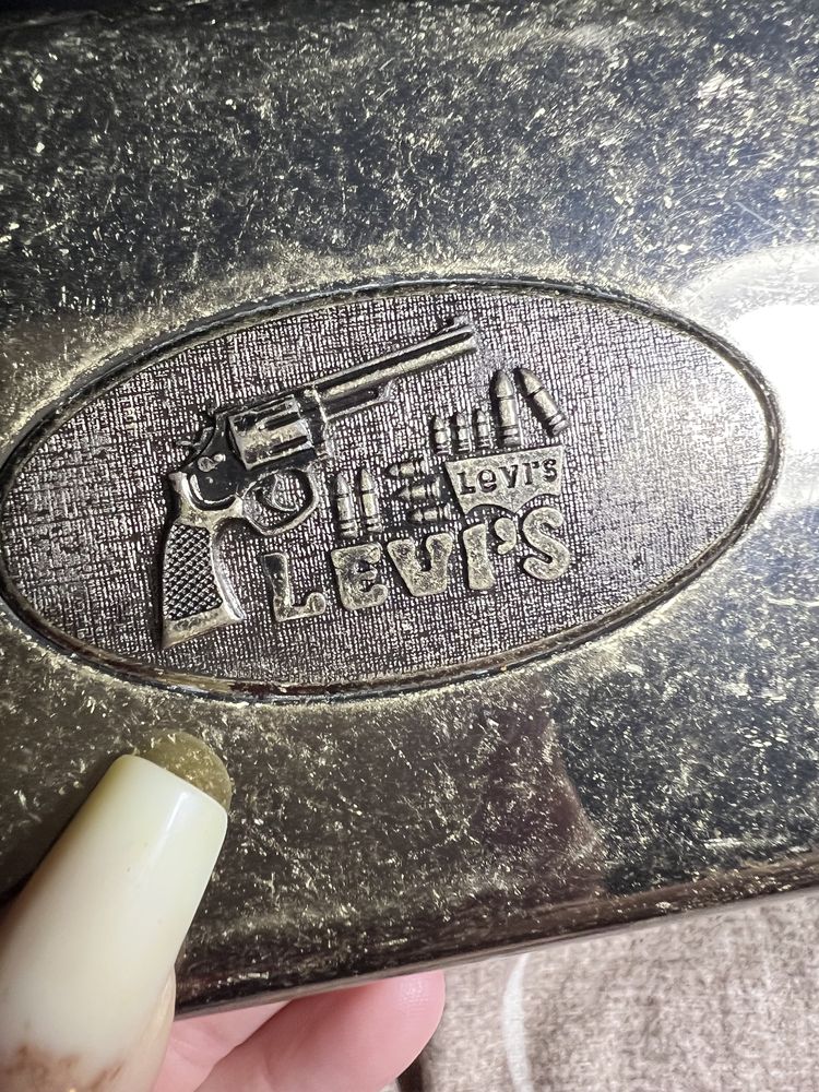 Papierośnica vintage Levi’s Levis z zapalniczką