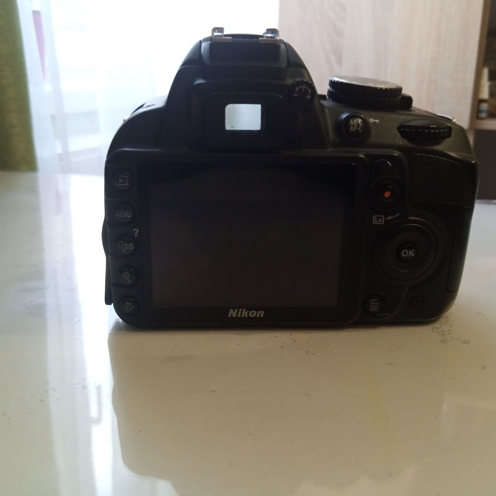 Продам NIKON D3100 фотоапарат з об'єктивом