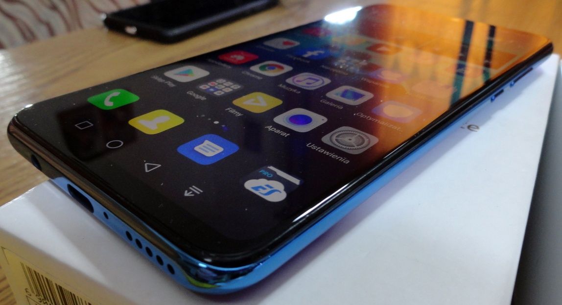Sprzedam Telefon Huawei P30 Lite 4 GB RAM 128 pamięci