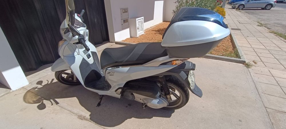 Scooter Honda SH 300